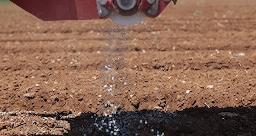 Providing crops with the right nutrients through controlled and efficient fertigation.